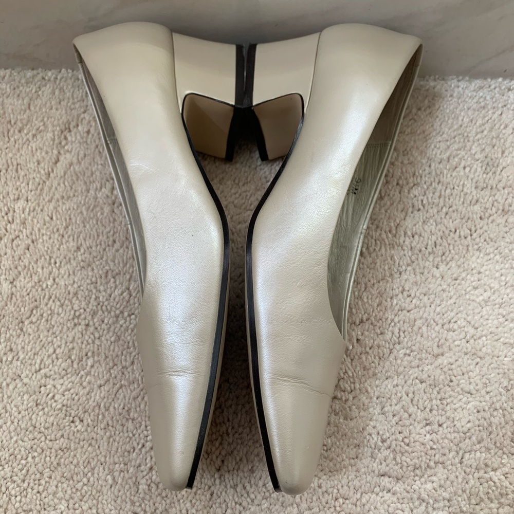 Caressa Ultima Series, 9½ M leather pumps - Picture 7 of 12